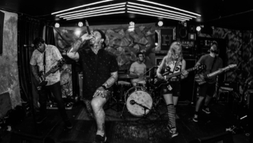 POP PUNK AT PAPAYA